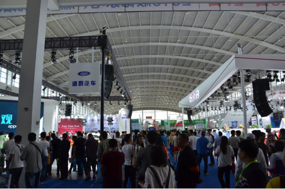 推動綠色交通變革 助力百姓低碳出行(圖4) 推動綠色交通變革 助力百姓低碳出行(圖4)