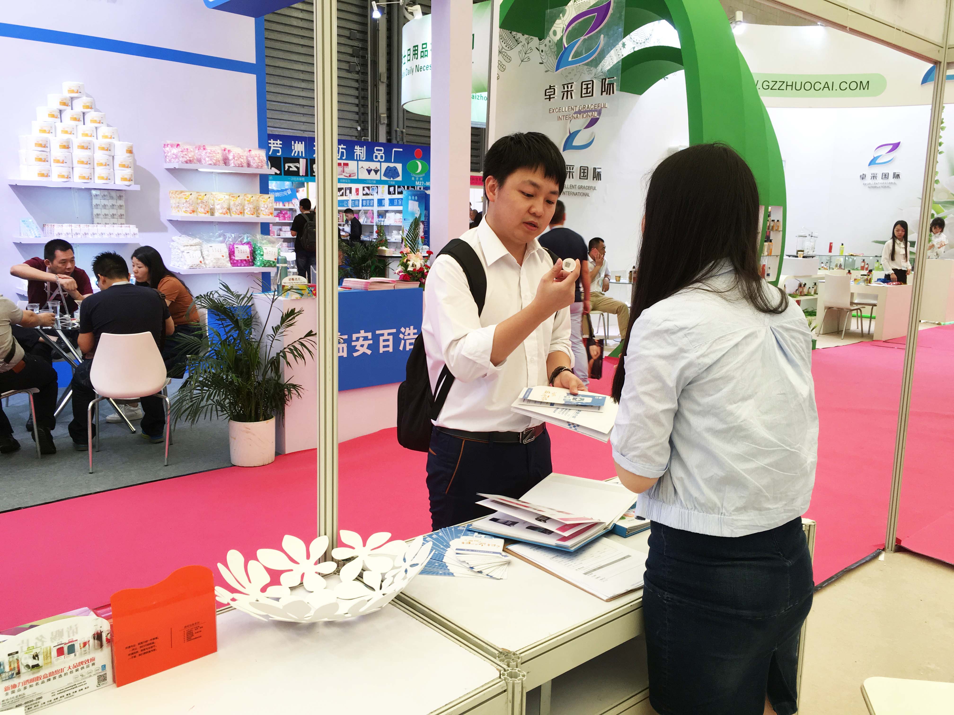 透云科技亮相美博會 助力品牌將美無限傳遞(圖3) 透云科技亮相美博會,一物一碼助力品牌將美無限傳遞