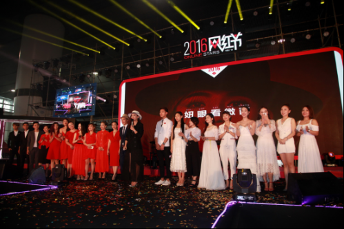 微商36天女石妞妞與您共享網(wǎng)紅節(jié)美博會精彩(圖4)