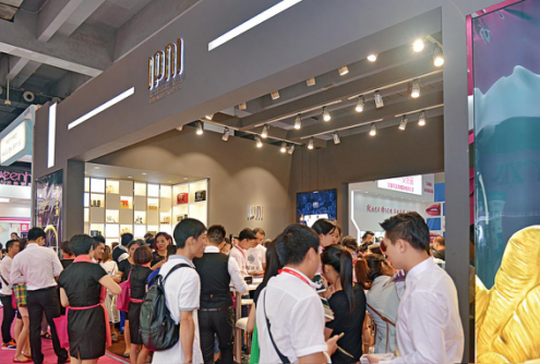 環(huán)球紋藝精彩出擊45屆美博會，再展品牌大實(shí)力(圖2)