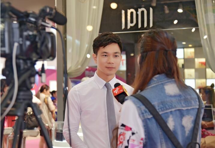 環(huán)球紋藝精彩出擊45屆美博會，再展品牌大實(shí)力(圖4)